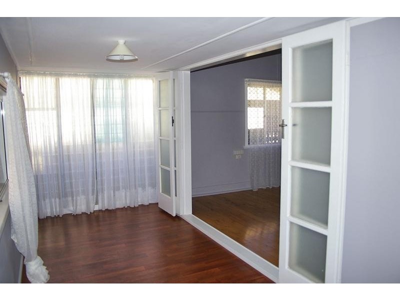 44 Pratten Street, Dalby QLD 4405