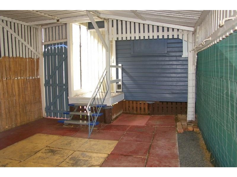 44 Pratten Street, Dalby QLD 4405