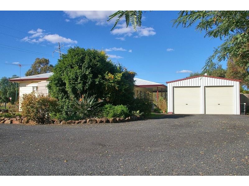 7 Sandalwood Avenue, Dalby QLD 4405