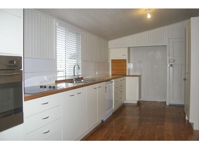 29 Nicholson Street, Dalby QLD 4405