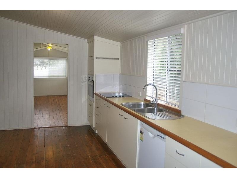 29 Nicholson Street, Dalby QLD 4405