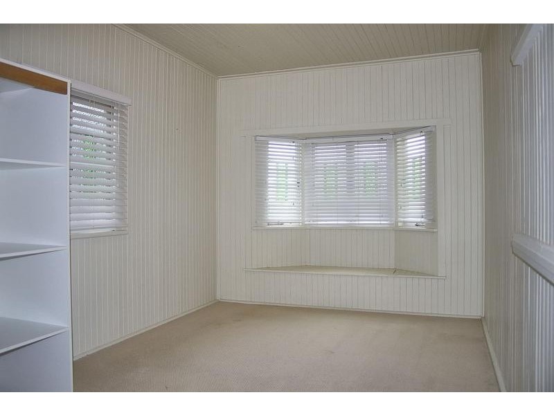 29 Nicholson Street, Dalby QLD 4405