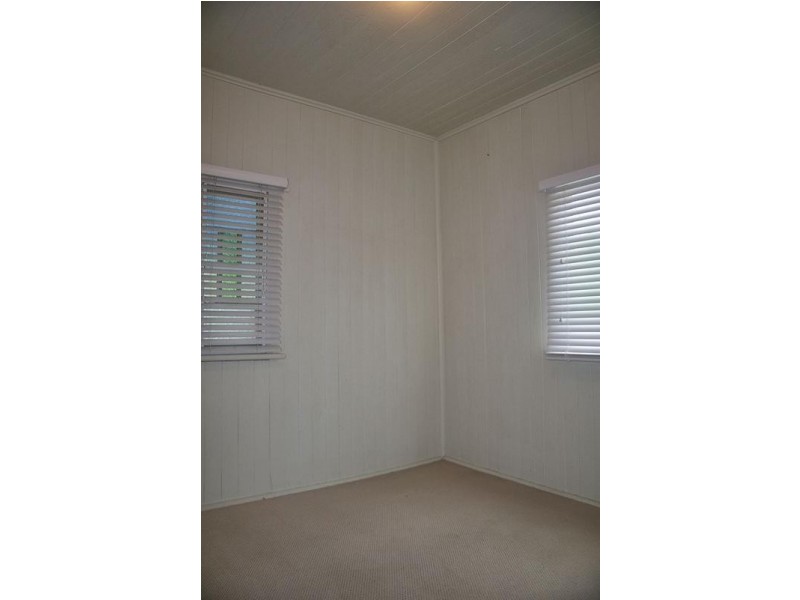 29 Nicholson Street, Dalby QLD 4405