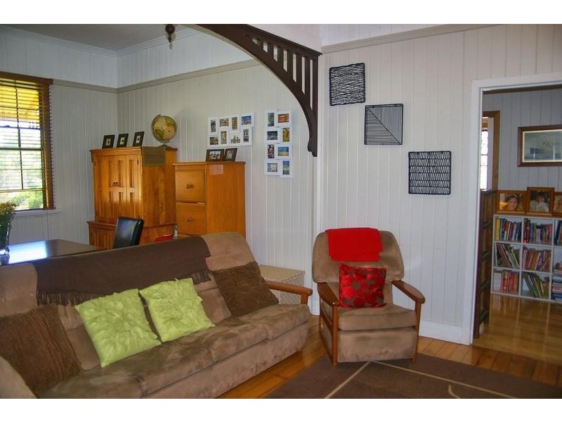 92 Orpen Street, Dalby QLD 4405