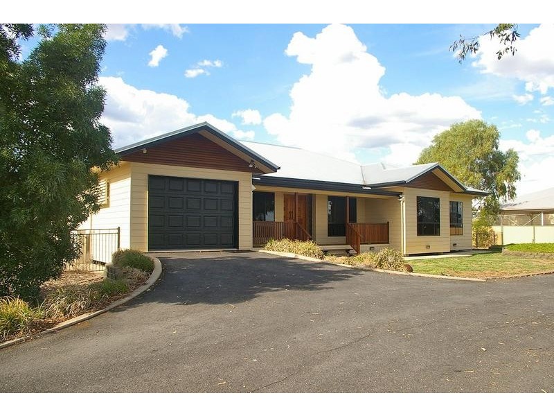 127 Blaxland Road, Dalby QLD 4405