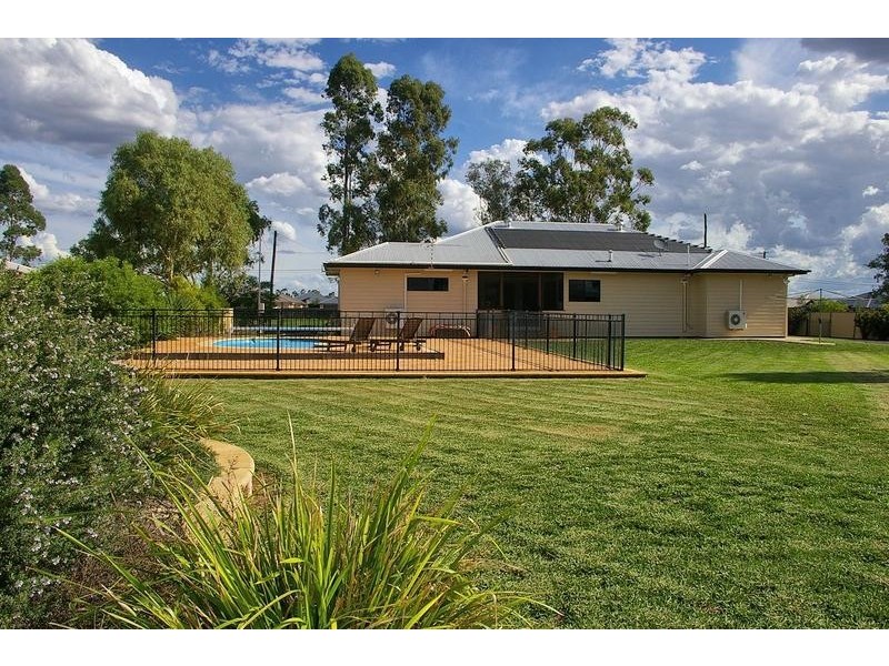 127 Blaxland Road, Dalby QLD 4405