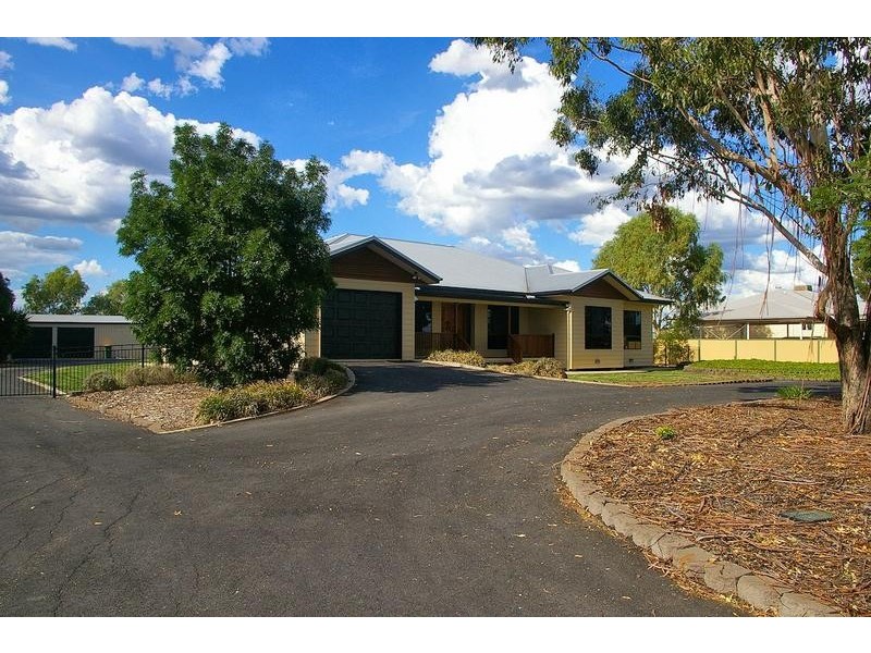 127 Blaxland Road, Dalby QLD 4405