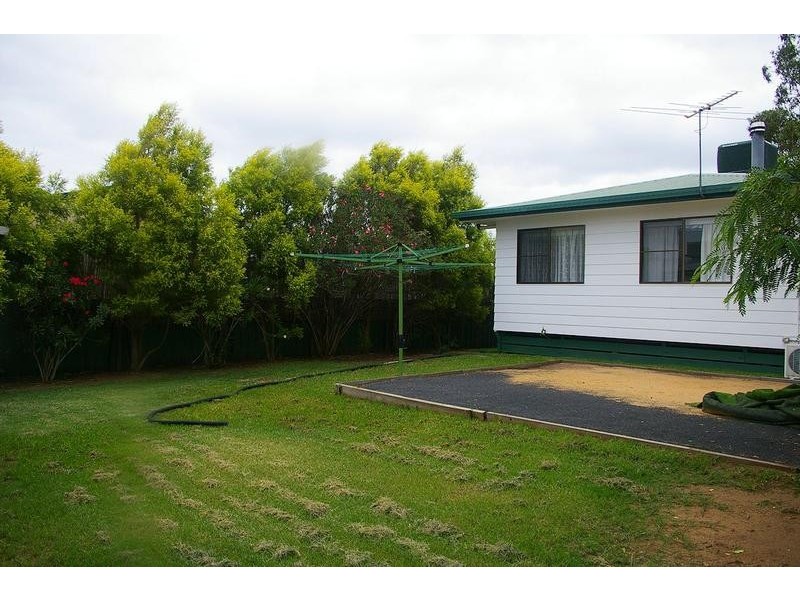 31 College Crescent, Dalby QLD 4405