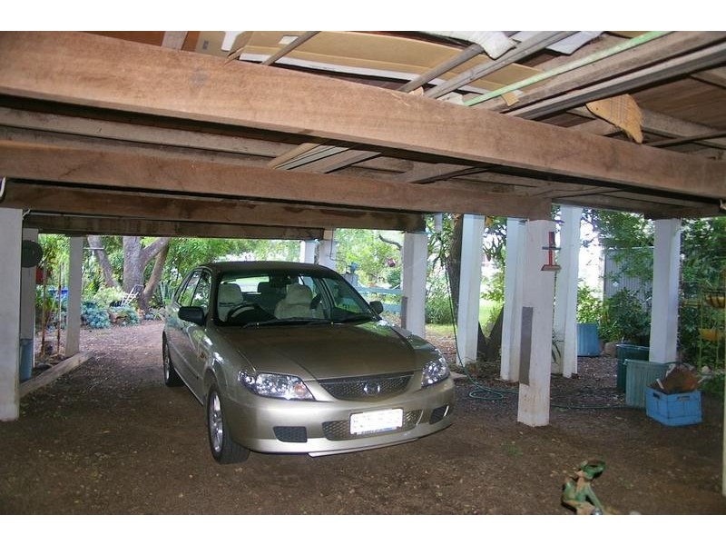 9 Blaxland Road, Dalby QLD 4405