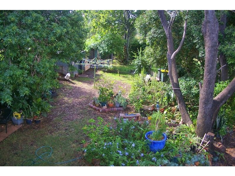 9 Blaxland Road, Dalby QLD 4405