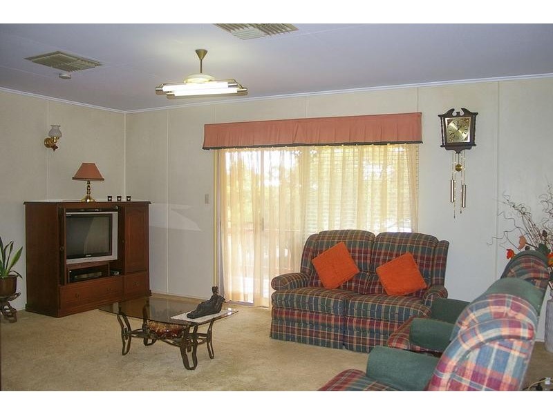 11 Geisel Street, Dalby QLD 4405