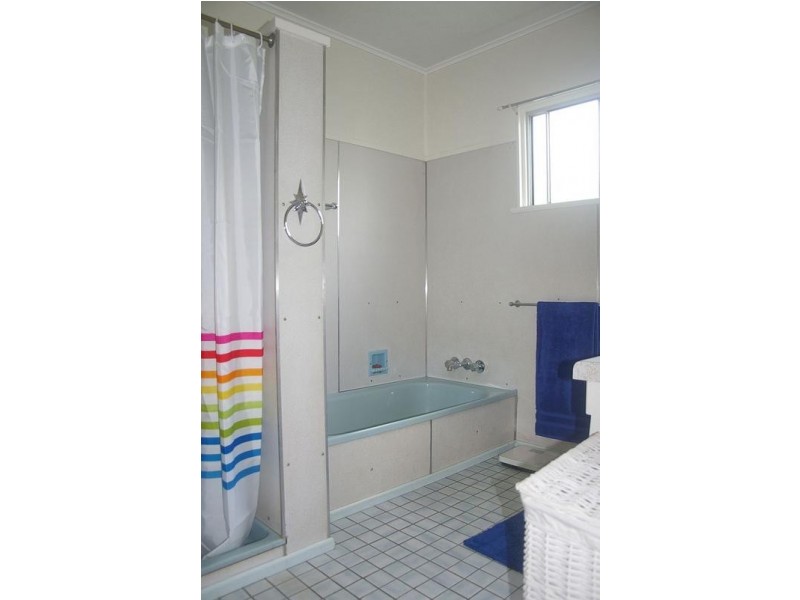 11 Geisel Street, Dalby QLD 4405