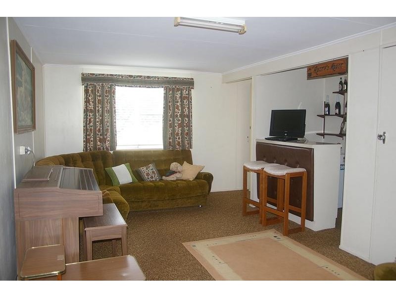 11 Geisel Street, Dalby QLD 4405