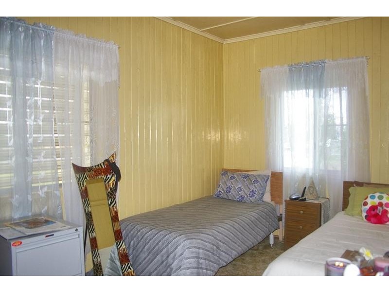 16 Palmer Street, Dalby QLD 4405