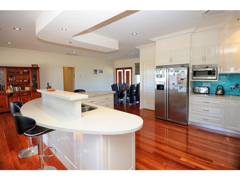 84 Southern Cross Drive, Dalby QLD 4405