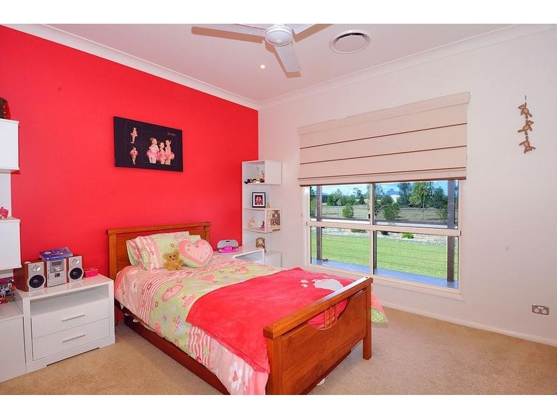 84 Southern Cross Drive, Dalby QLD 4405