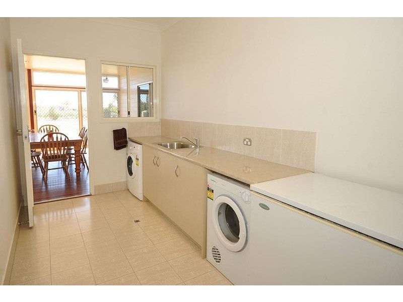 84 Southern Cross Drive, Dalby QLD 4405