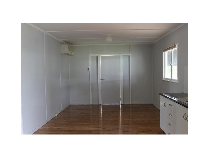 Units 1-4, 9 Bagot Street, Dalby QLD 4405
