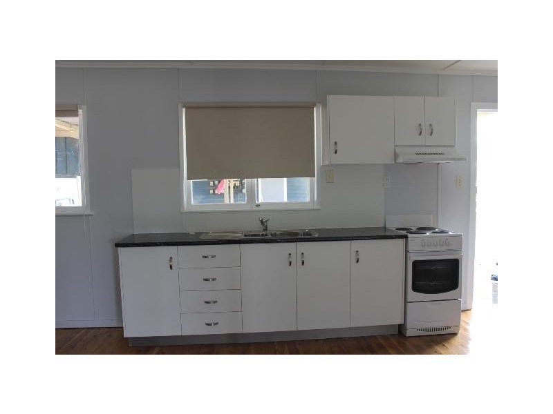 Units 1-4, 9 Bagot Street, Dalby QLD 4405