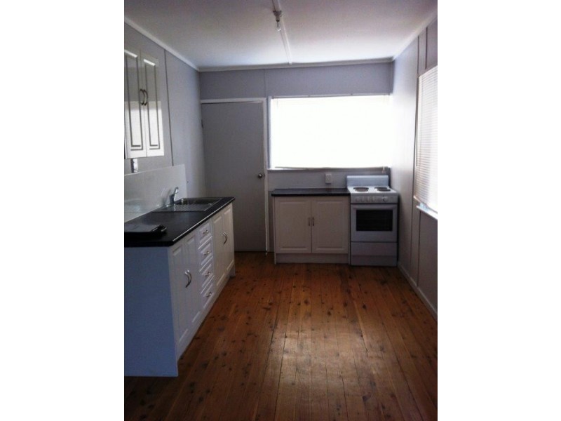 Units 1-4, 9 Bagot Street, Dalby QLD 4405