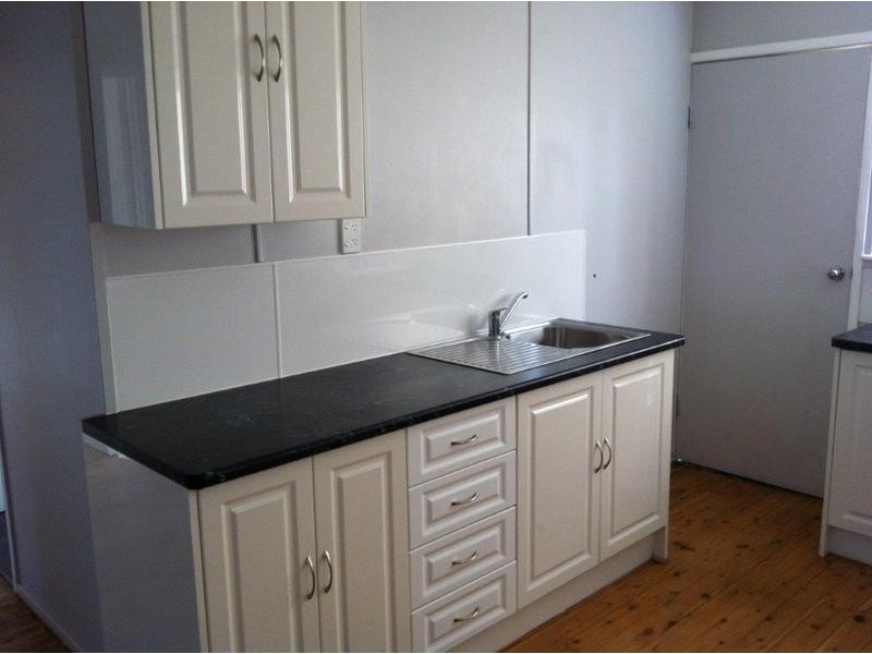 Units 1-4, 9 Bagot Street, Dalby QLD 4405