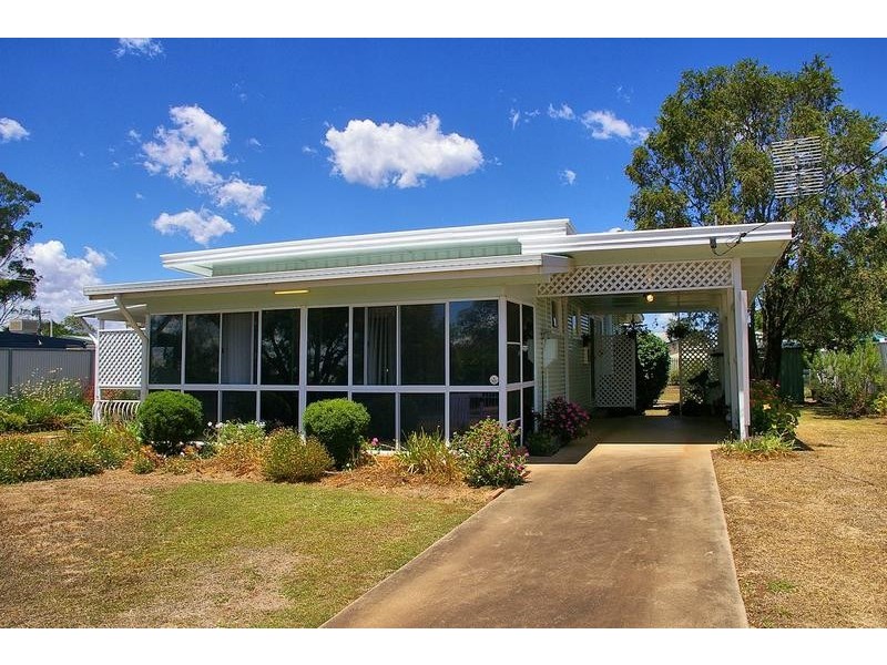 20 Knox Street, Dalby QLD 4405