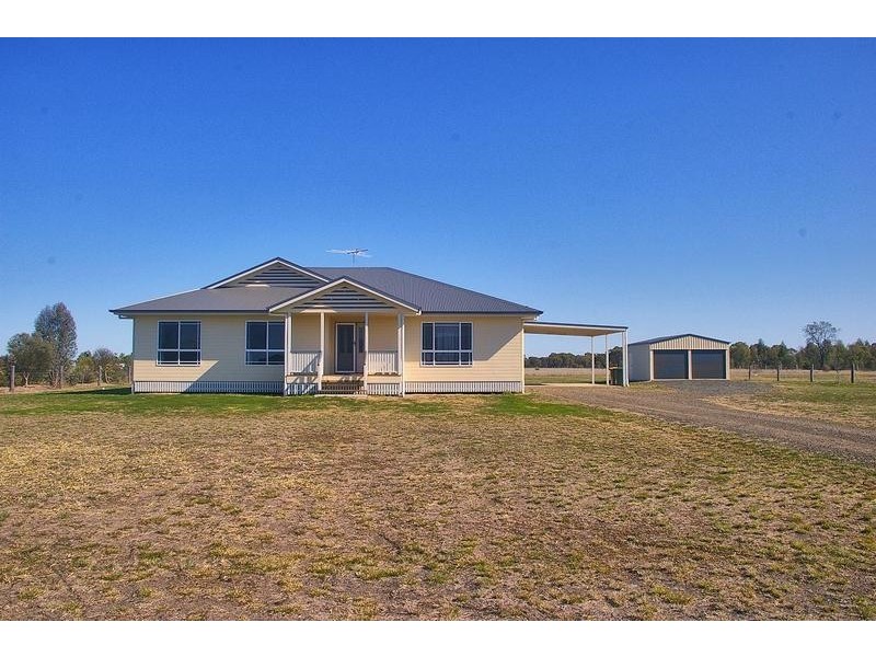 33 Argyle Court, Dalby QLD 4405