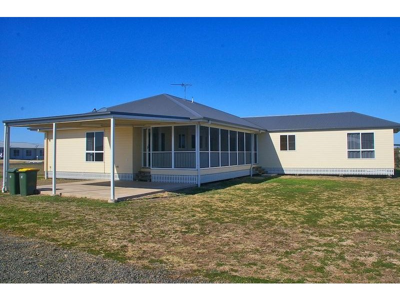 33 Argyle Court, Dalby QLD 4405