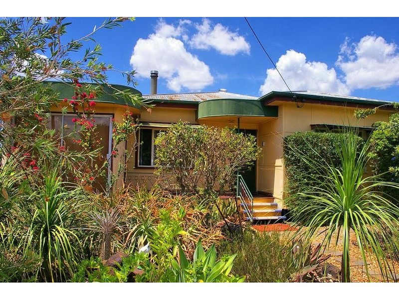 8 Etty Street, Dalby QLD 4405