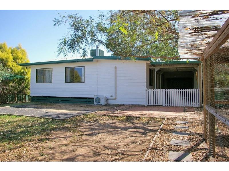 31 College Crescent, Dalby QLD 4405