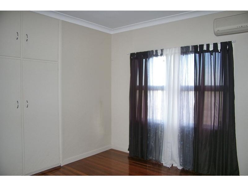 98 Hedge Road, Dalby QLD 4405