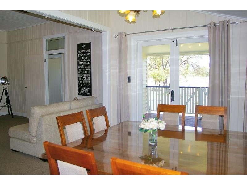 70 Mahon Street, Dalby QLD 4405