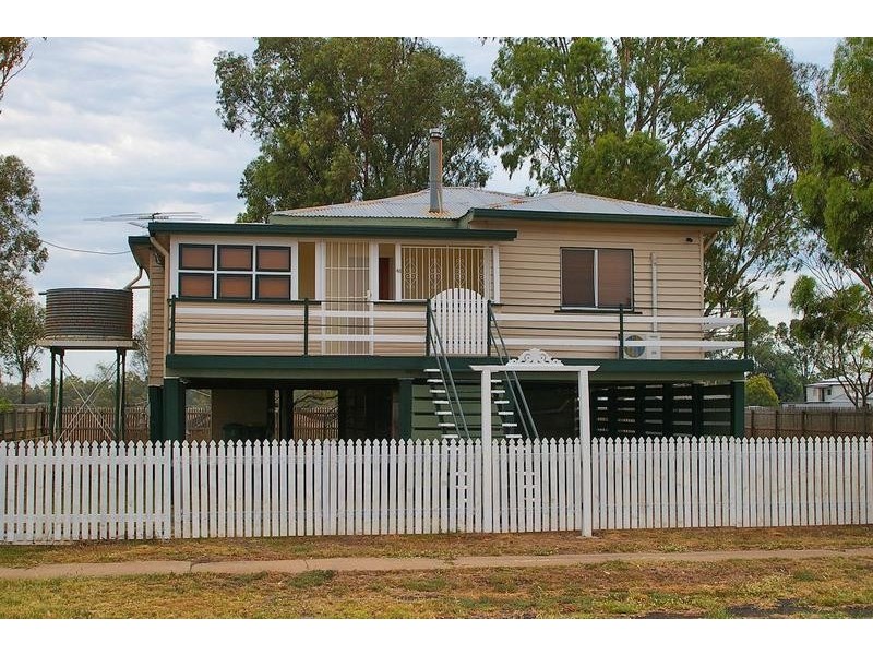 48 Alice Street, Dalby QLD 4405