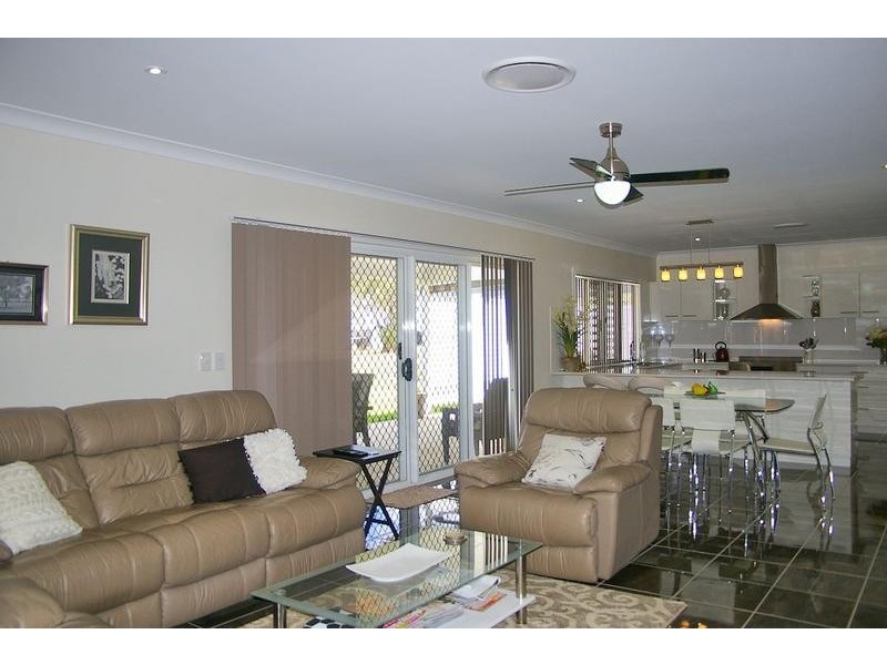 34 Hustons Place, Dalby QLD 4405
