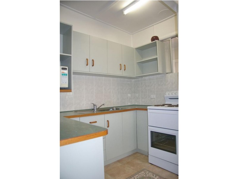 77 Edward Street, Dalby QLD 4405