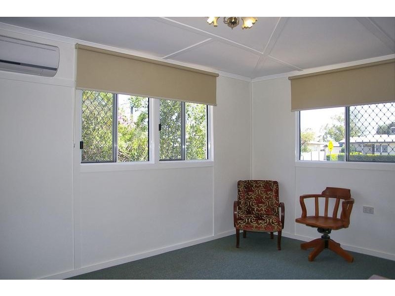 77 Edward Street, Dalby QLD 4405