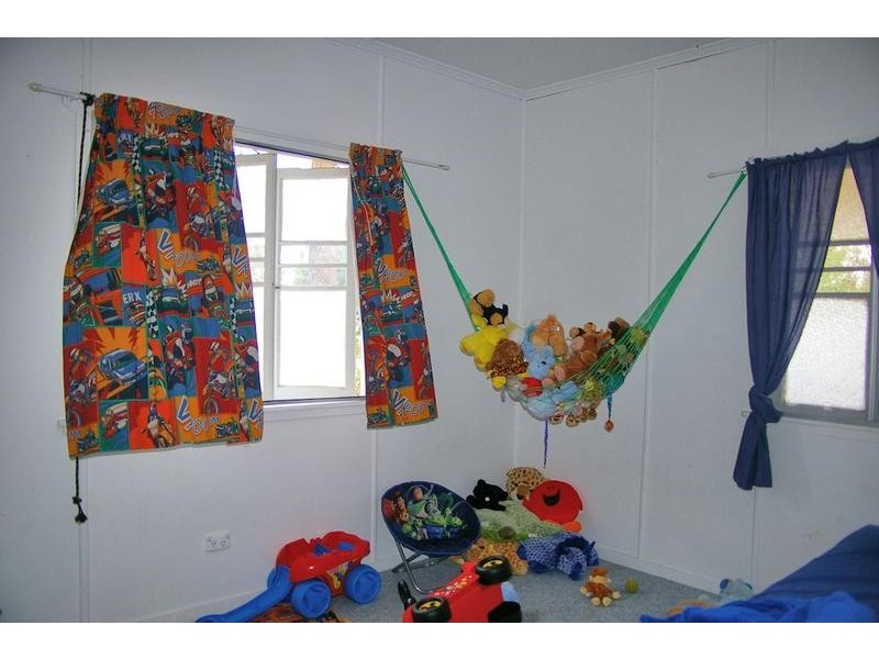 90 Orpen Street, Dalby QLD 4405