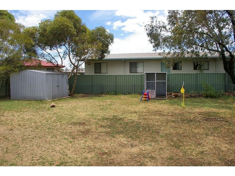 90 Orpen Street, Dalby QLD 4405