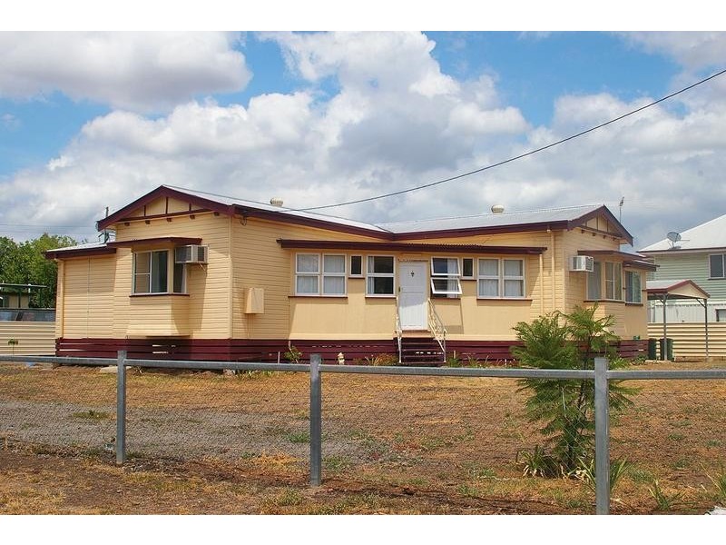 9 O’ Keefe Street, Dalby QLD 4405