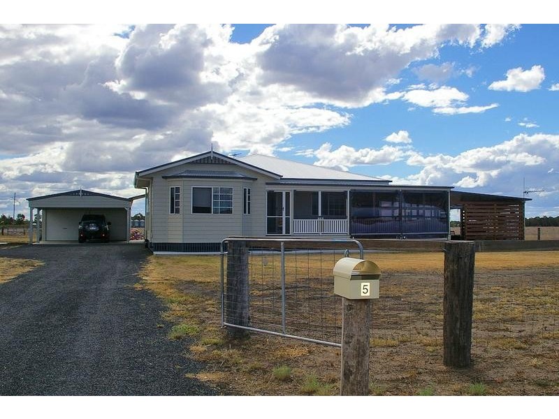 5 Argyle Court, Dalby QLD 4405