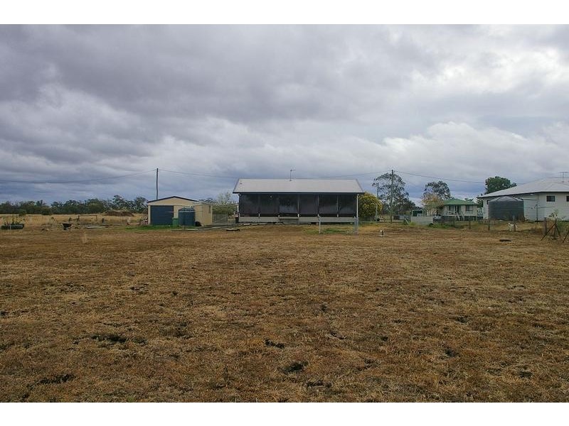 89 Mahon Street, Dalby QLD 4405