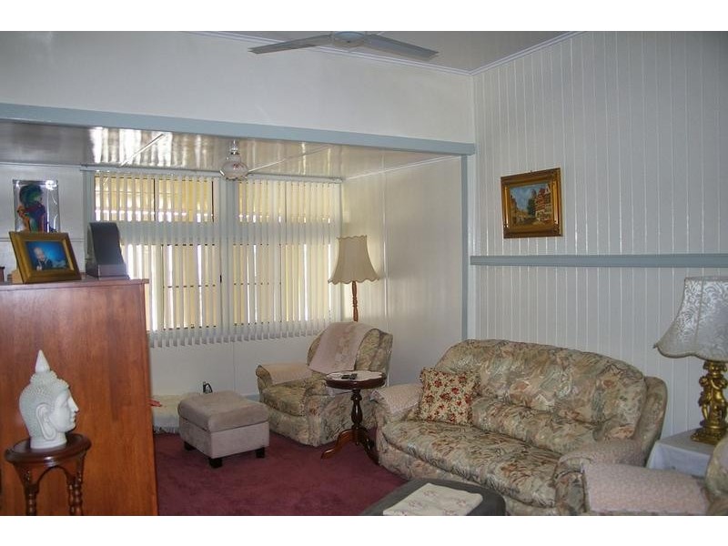 16 Annie Street, Dalby QLD 4405