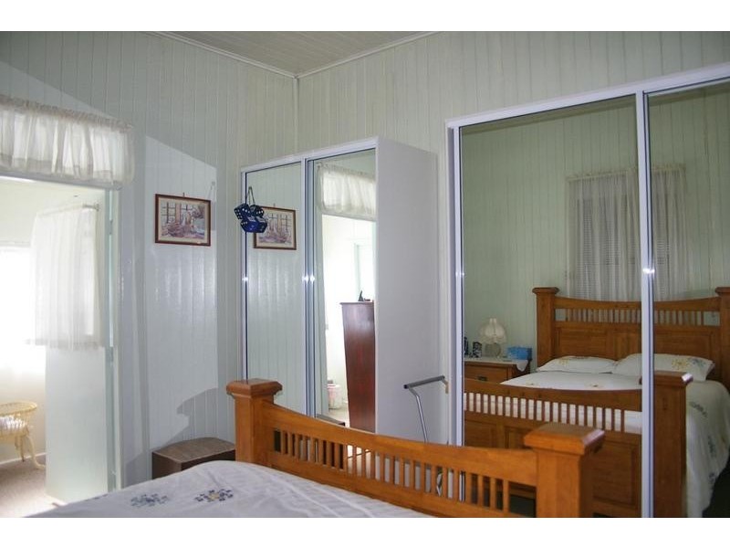 16 Annie Street, Dalby QLD 4405