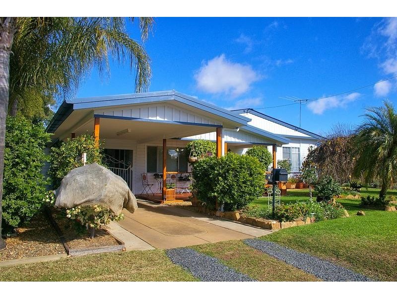 8 Hawthorne Street, Dalby QLD 4405