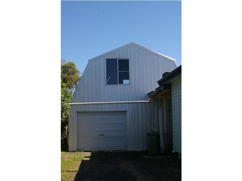 4 Pratten Street, Dalby QLD 4405