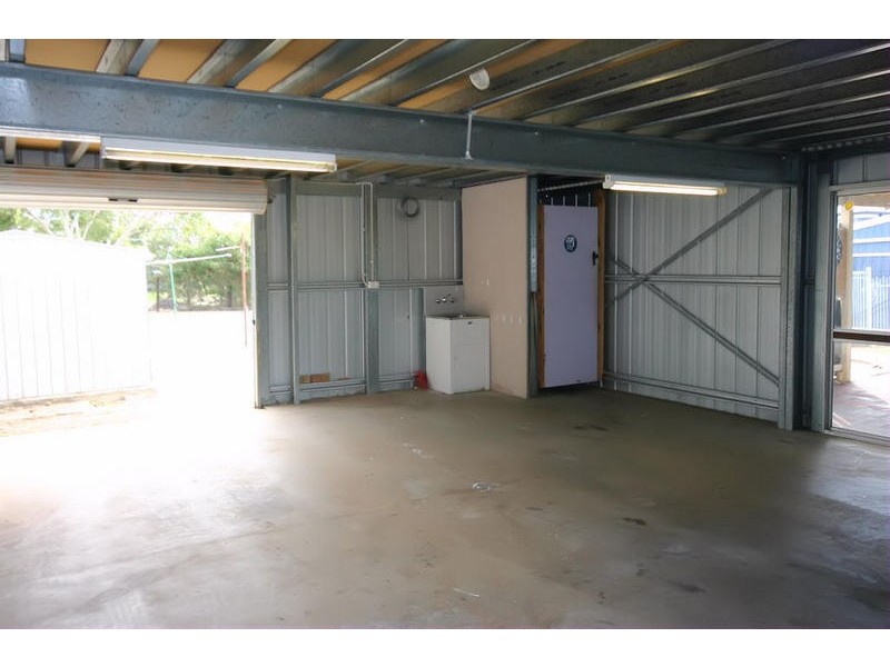 4 Pratten Street, Dalby QLD 4405