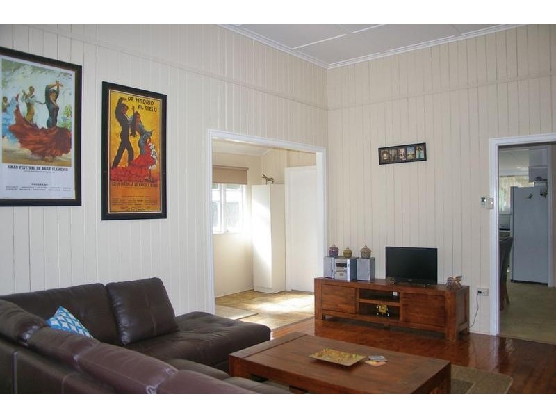 4 Fortescue Street, Dalby QLD 4405