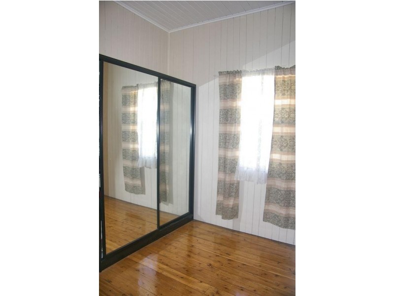 4 Fortescue Street, Dalby QLD 4405