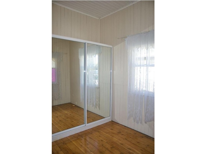 4 Fortescue Street, Dalby QLD 4405