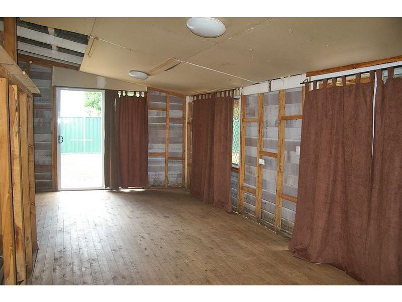 6 Blaxland Road, Dalby QLD 4405